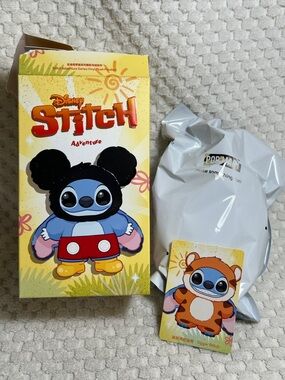 Pop Mart Disney Stitch “TIGGER” Vinyl Face Plush Pendant